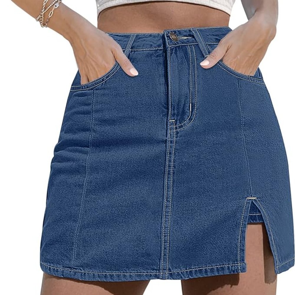 Mini skirt side slit with high waisted jean